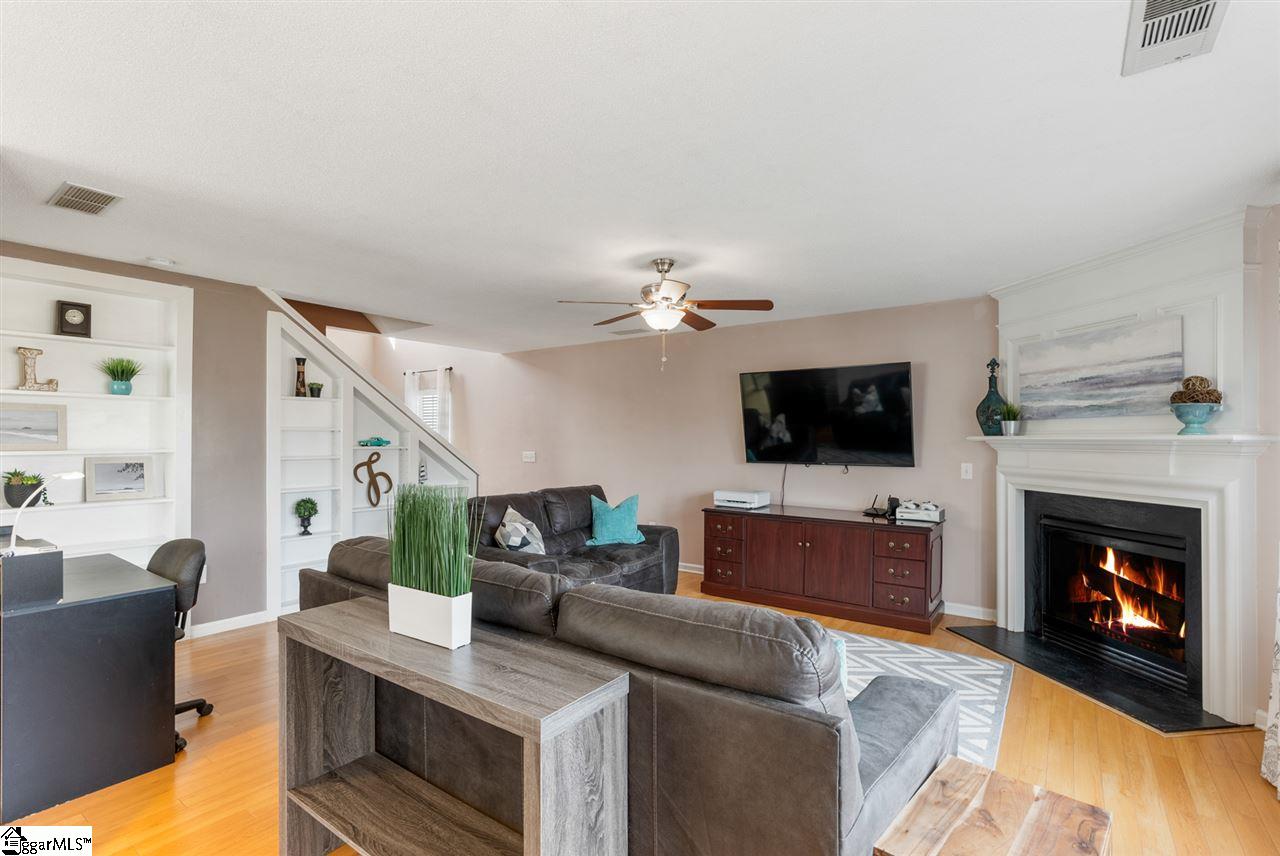 103 Innisbrook Lane Simpsonville, SC 29681 - Photo 4 of 19 Gallery Image 4