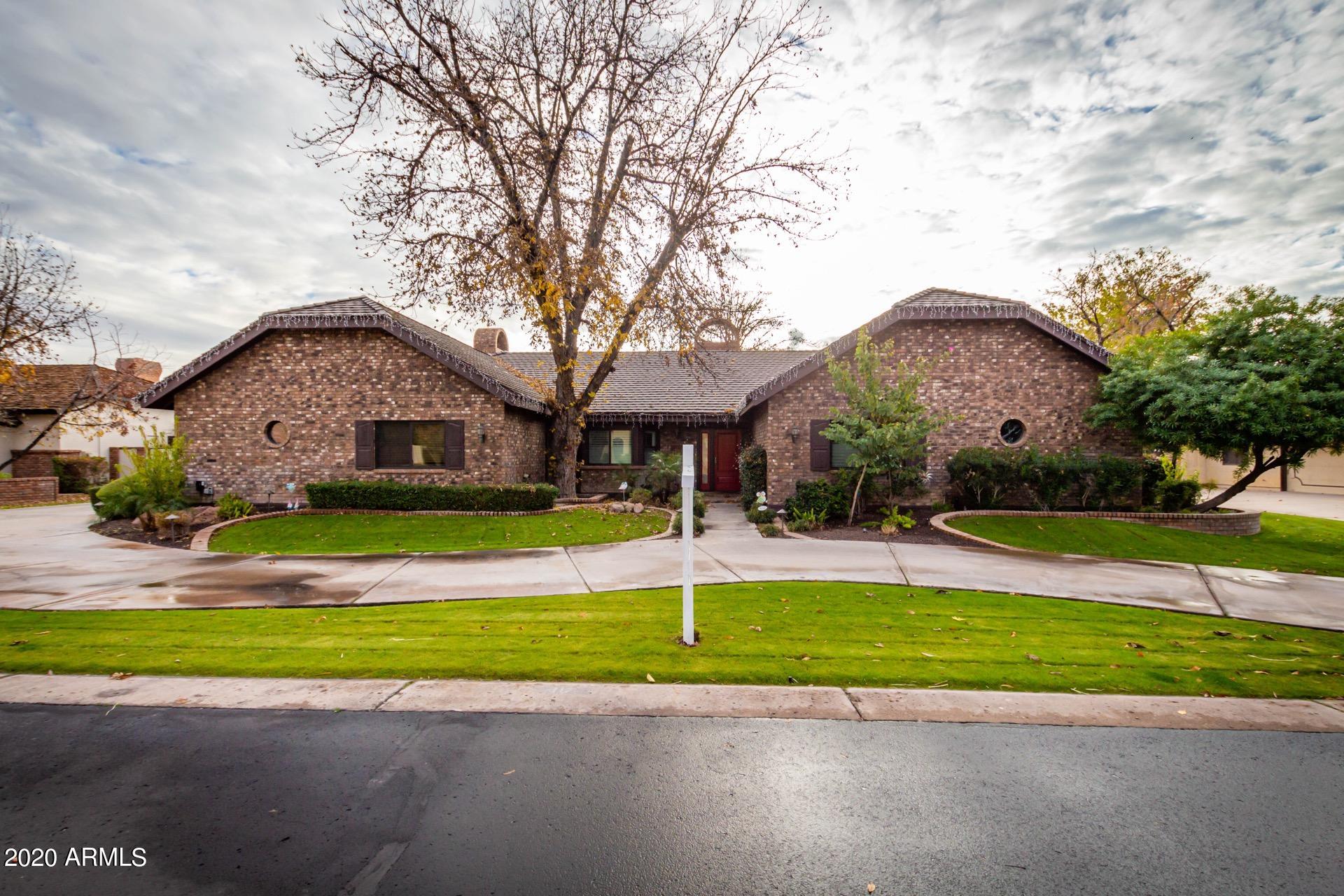 117 North Riata Street Gilbert, AZ 85234 - Photo 2 of 64 Riata 3