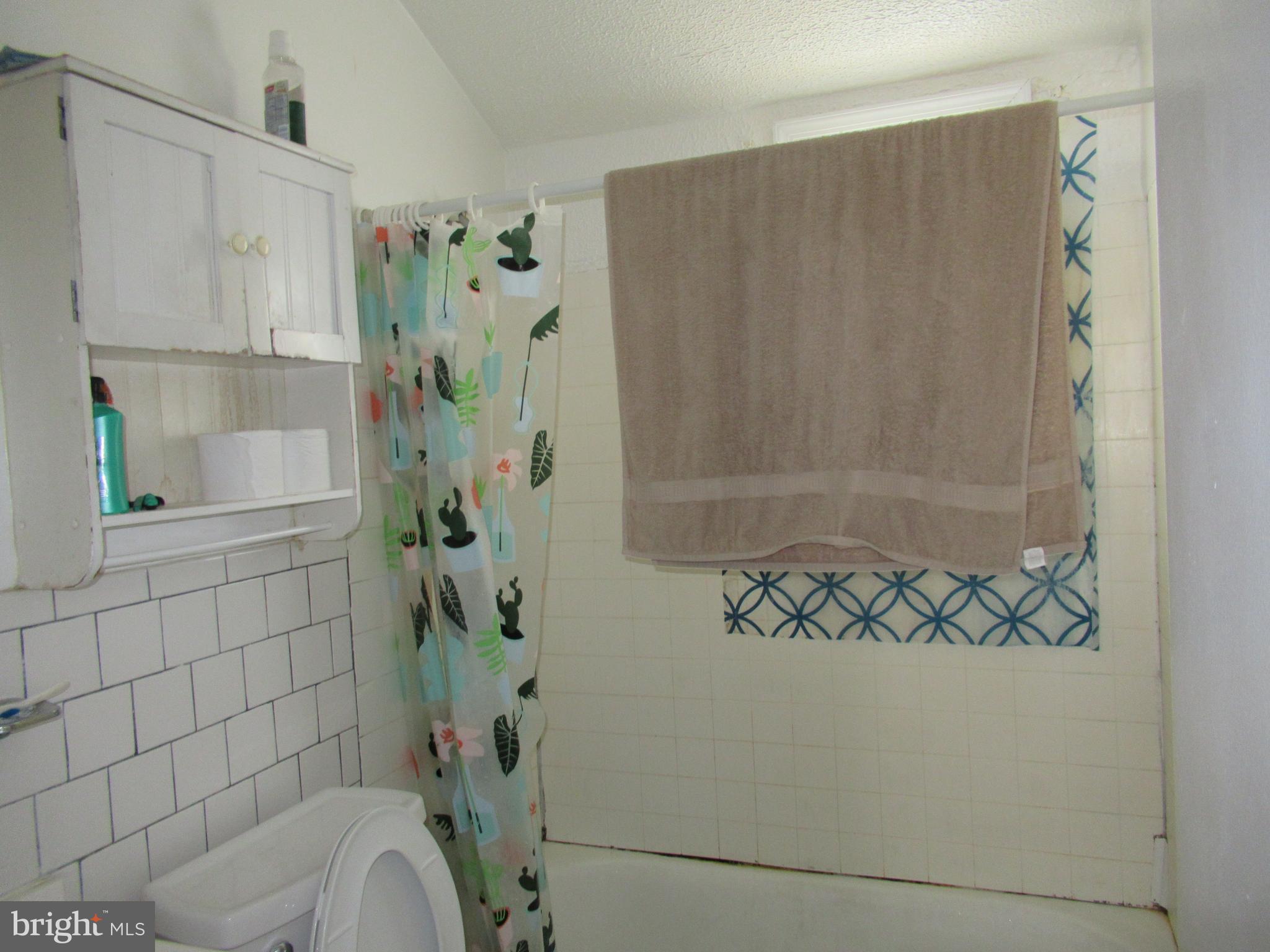 6922 Decatur Street Hyattsville, MD 20784 - Photo 13 of 16 Bathroom