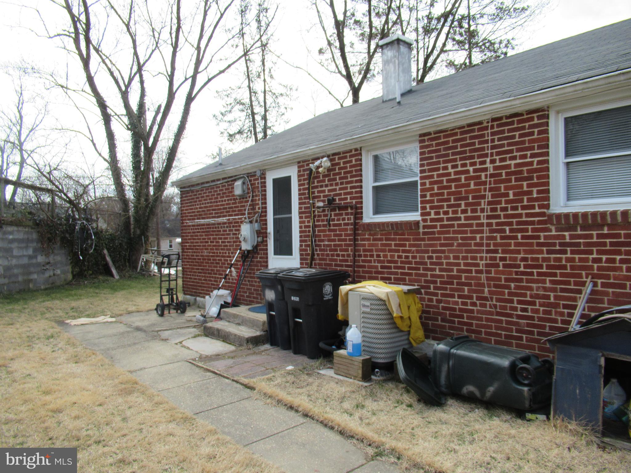 6922 Decatur Street Hyattsville, MD 20784 - Photo 15 of 16 Back of House