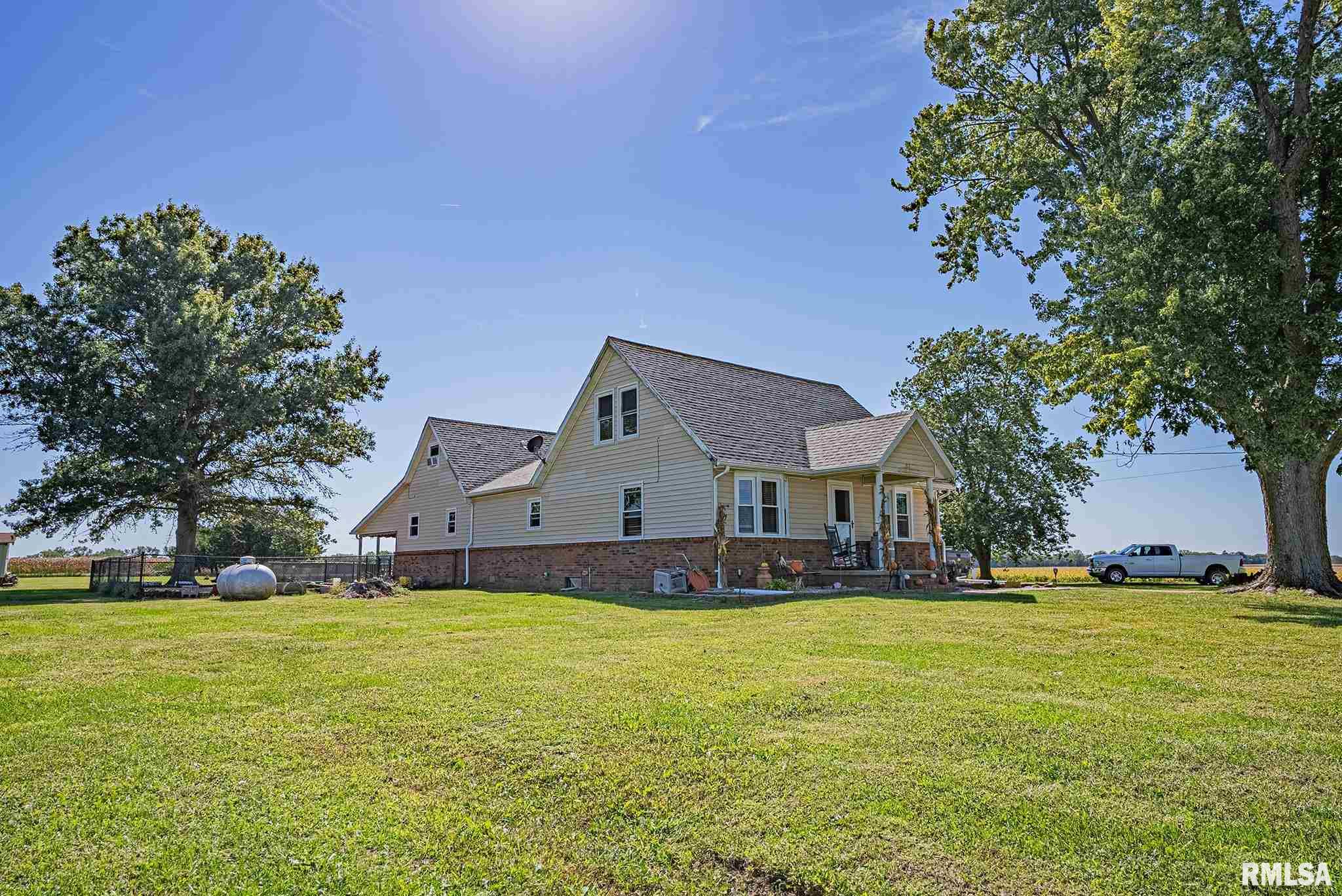 1304 Boone Street Road Sandoval, IL 62882 - Photo 3 of 40