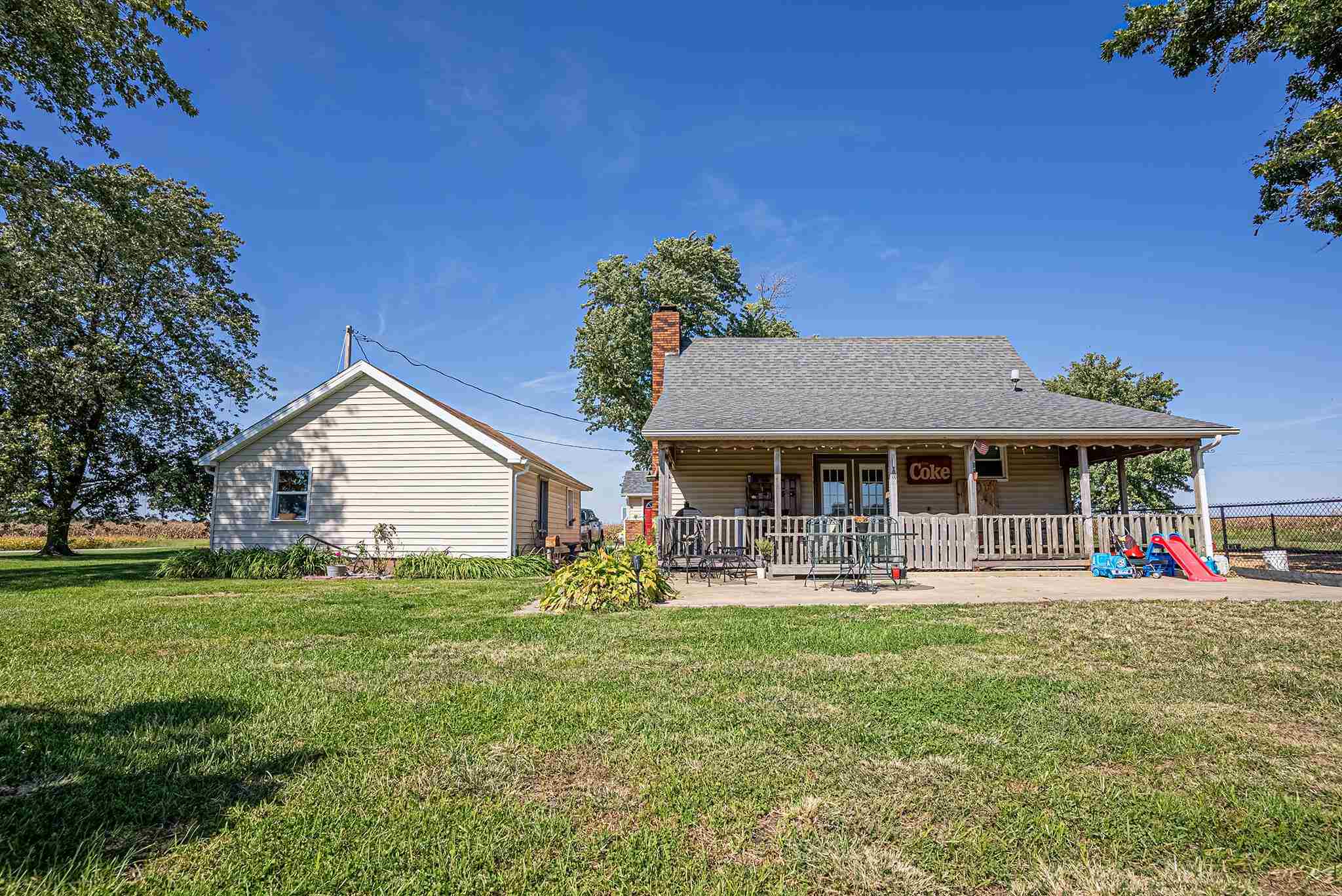 1304 Boone Street Road Sandoval, IL 62882 - Photo 5 of 40