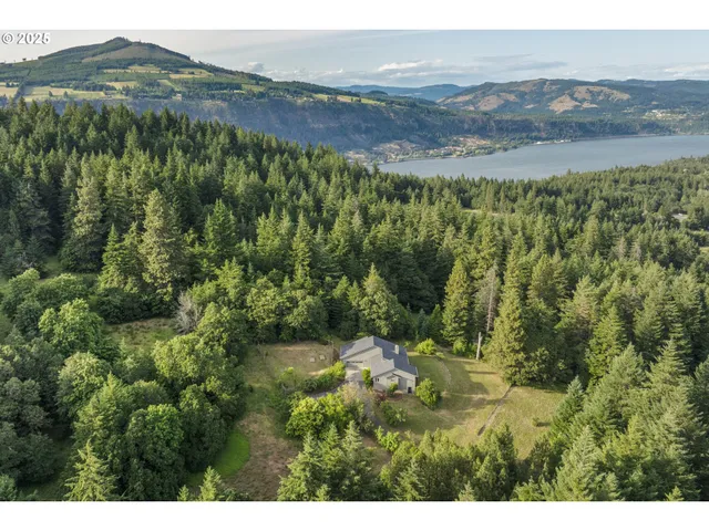 $1,399,000 | 4719 Westwood Drive, Hood River, OR 97031