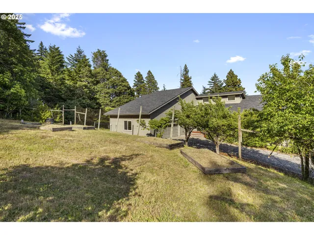 $1,399,000 | 4719 Westwood Drive, Hood River, OR 97031