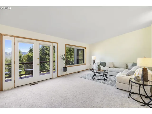 $1,399,000 | 4719 Westwood Drive, Hood River, OR 97031