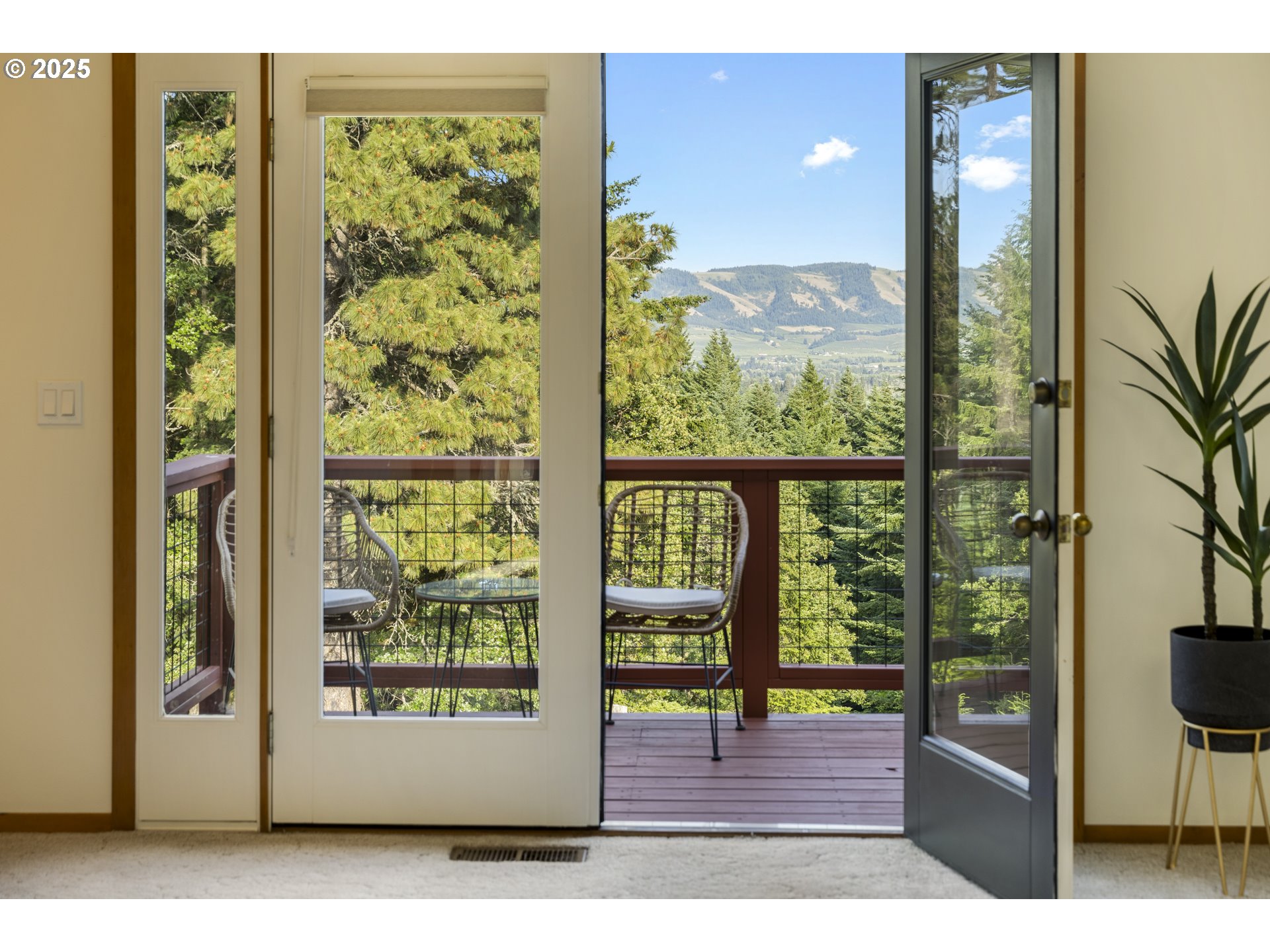 4719 Westwood Drive Hood River, OR 97031 - Photo 24 of 48