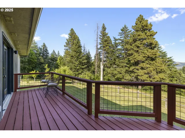 $1,399,000 | 4719 Westwood Drive, Hood River, OR 97031