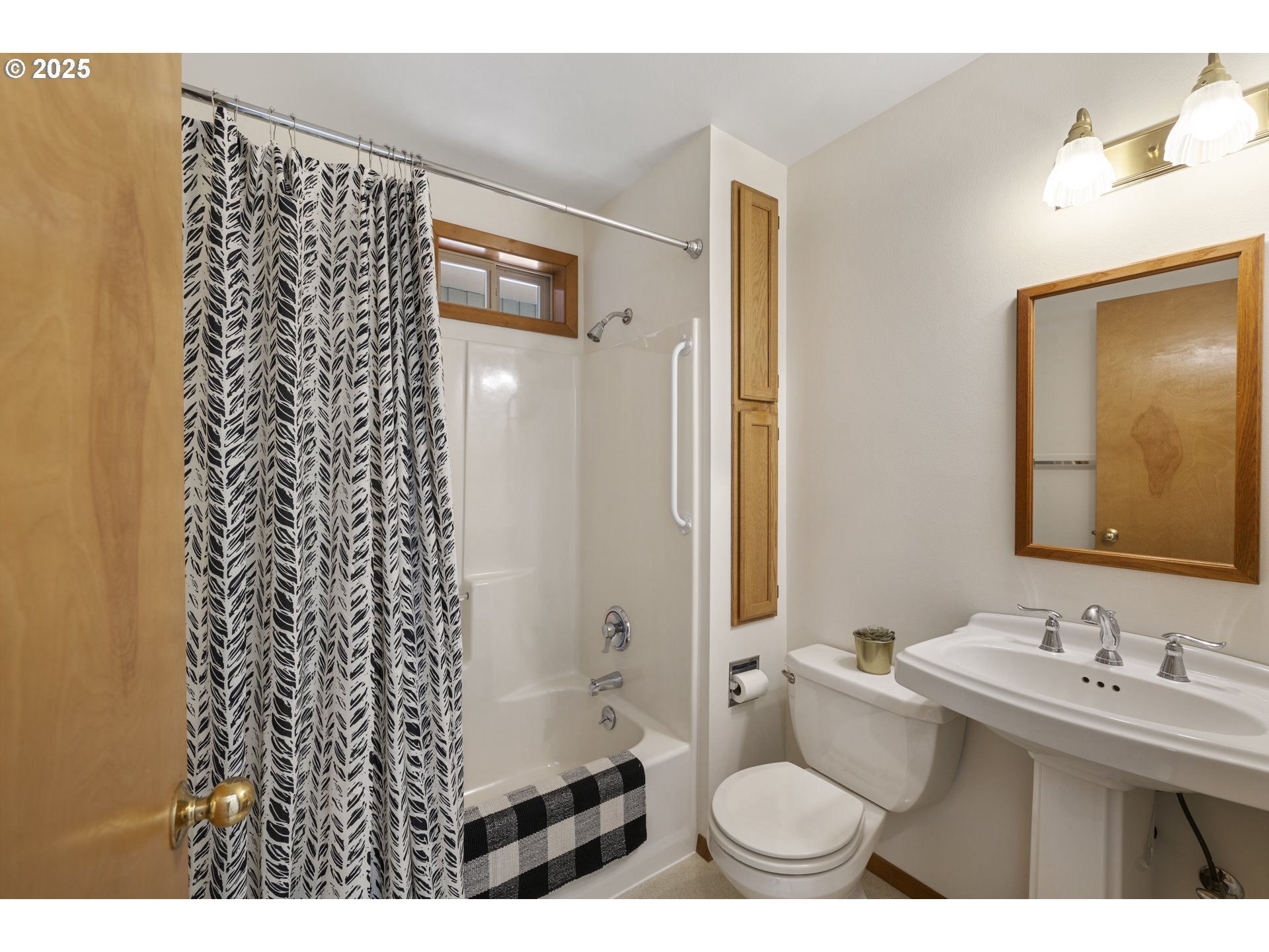 4719 Westwood Drive Hood River, OR 97031 - Photo 42 of 48