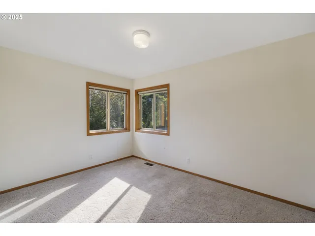 $1,399,000 | 4719 Westwood Drive, Hood River, OR 97031