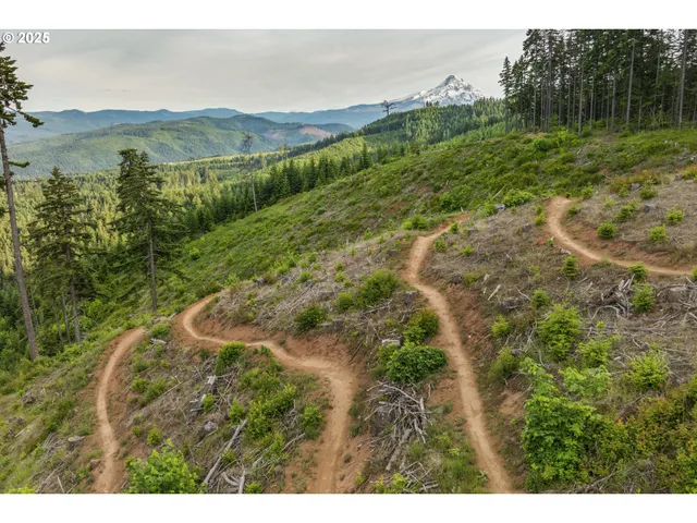 $1,399,000 | 4719 Westwood Drive, Hood River, OR 97031