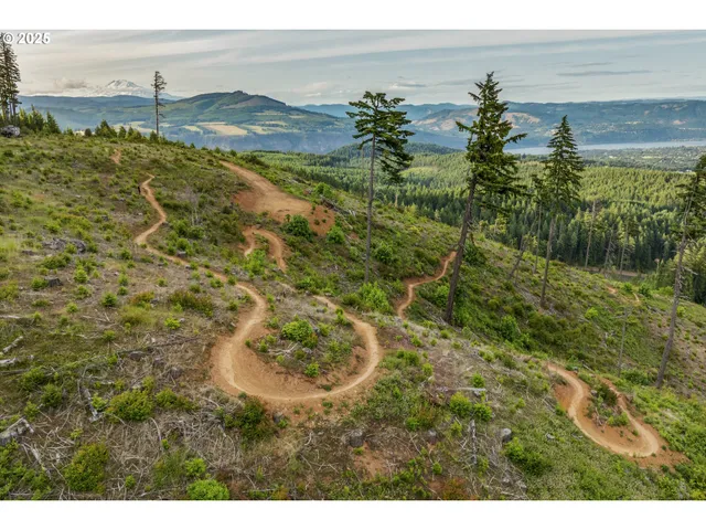 $1,399,000 | 4719 Westwood Drive, Hood River, OR 97031