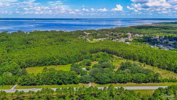 $1,100,000 | 939 Avalon Boulevard, Milton, FL 32583