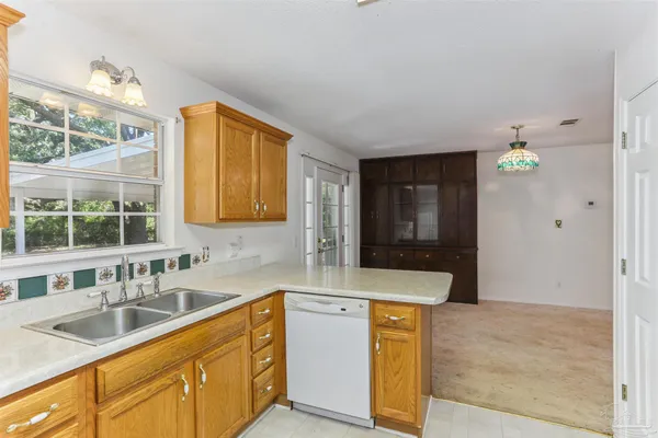 $1,100,000 | 939 Avalon Boulevard, Milton, FL 32583