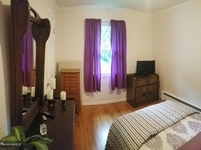 264 Sand Springs Road Williamstown, MA 01267 - Photo 11 of 27 bedroom #2 (b) (800x598)