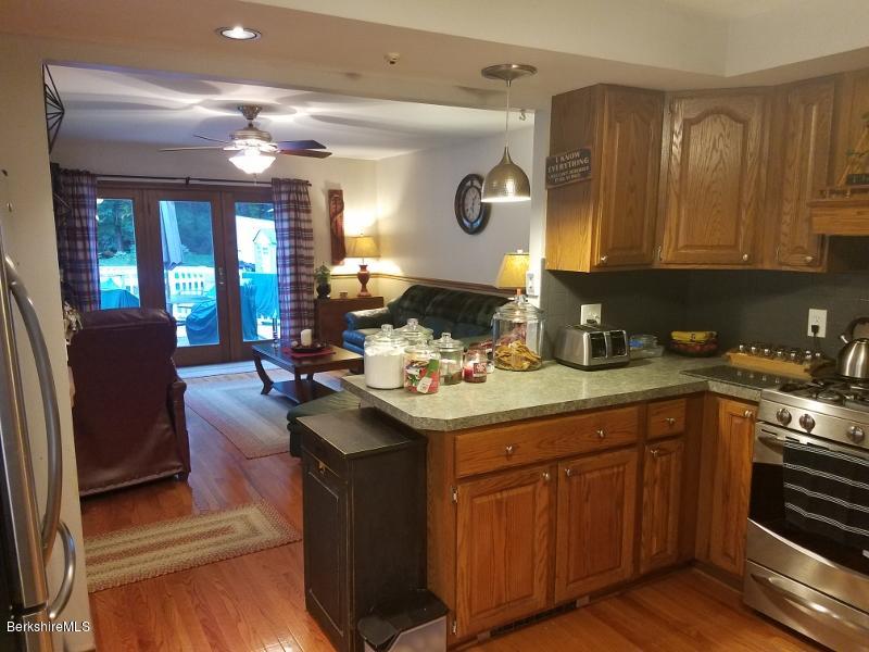 264 Sand Springs Road Williamstown, MA 01267 - Photo 6 of 27 20170616_185622 (800x600)