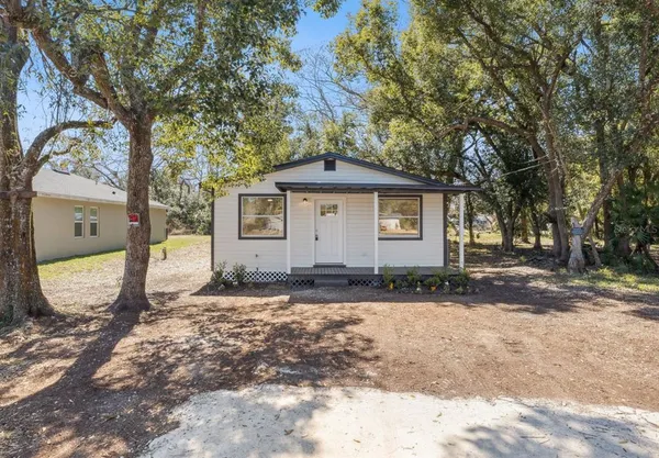 $209,000 | 2204 Suanee Avenue, Eustis, FL 32726