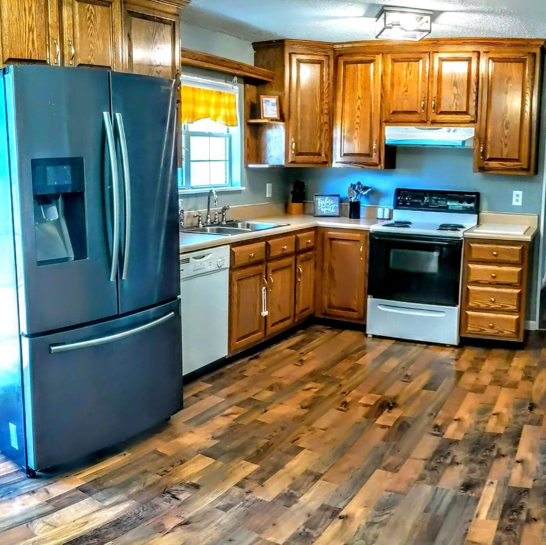 490 Glenlock Road Sweetwater, TN 37874 - Photo 11 of 27 Kitchen