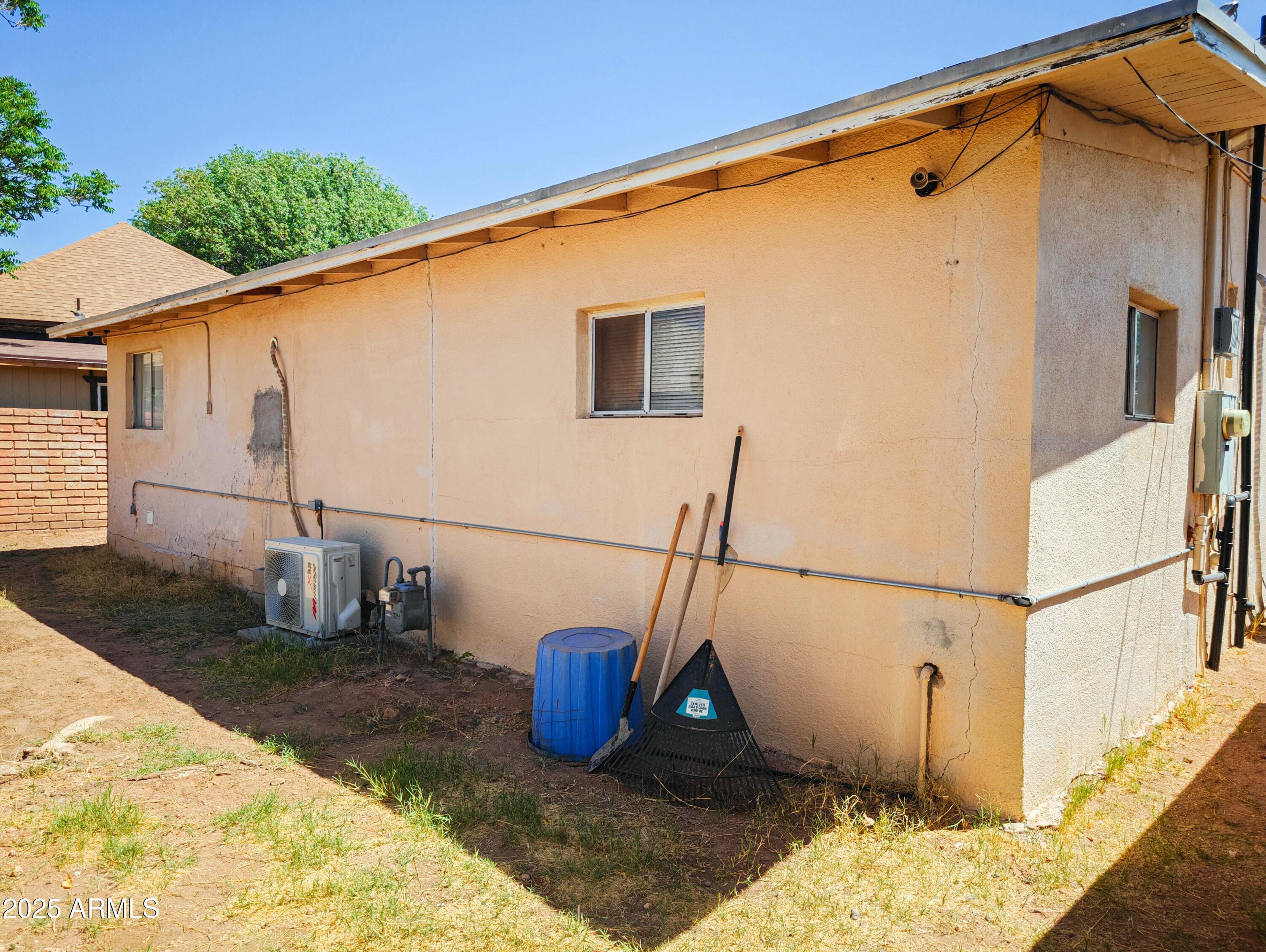 750 A Avenue Douglas, AZ 85607 - Photo 5 of 19 a view of a backyard
