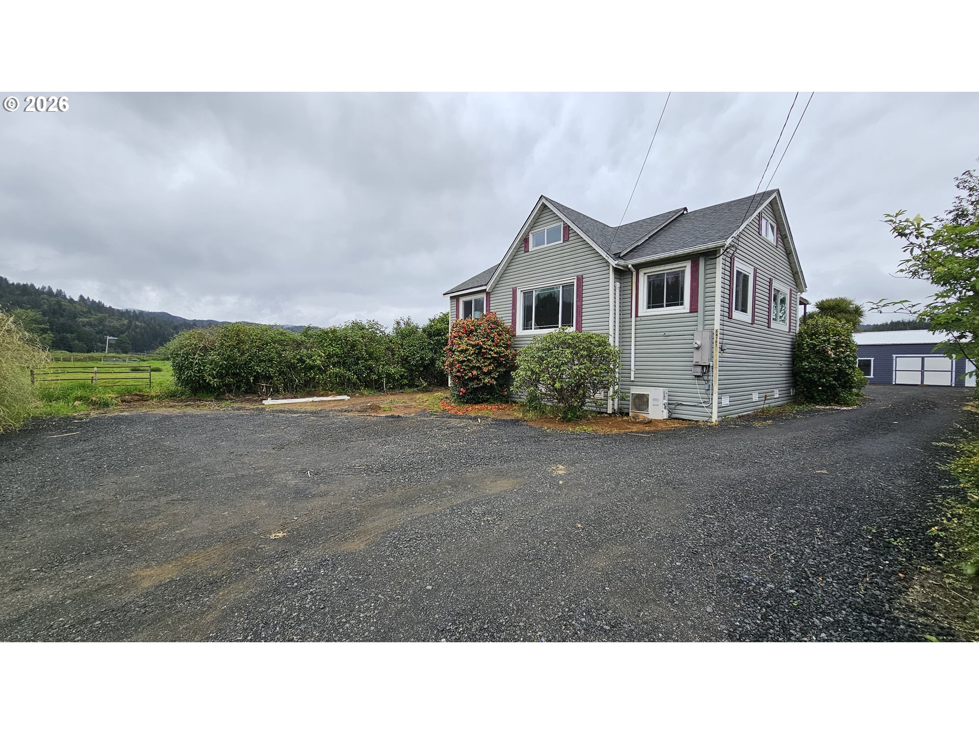 64181 Watsonville Road Coos Bay, OR 97420 - Photo 4 of 48
