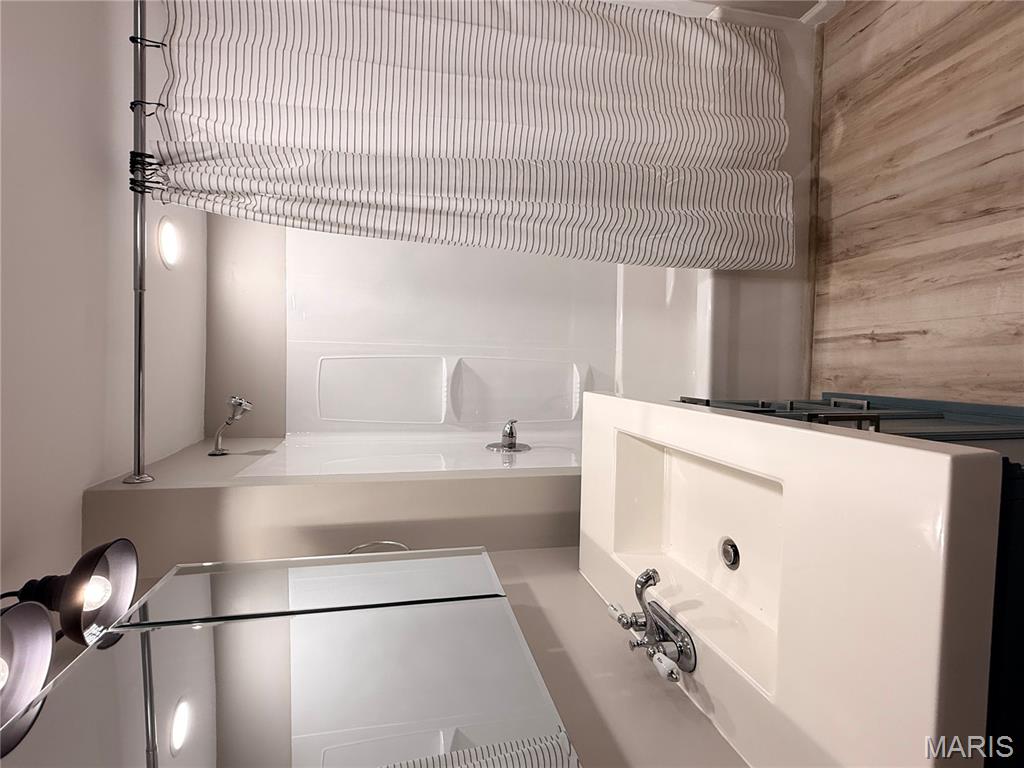 912 South Walnut Street Litchfield, IL 62056 - Photo 15 of 26