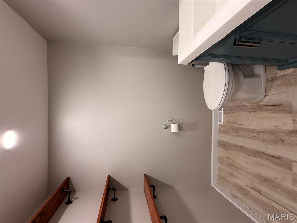 912 South Walnut Street Litchfield, IL 62056 - Photo 16 of 26