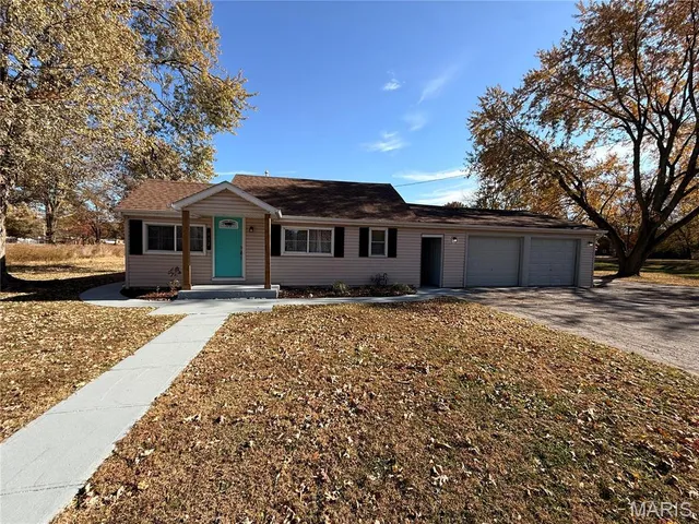 $150,000 | 912 South Walnut Street, Litchfield, IL 62056