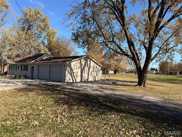 $150,000 | 912 South Walnut Street, Litchfield, IL 62056