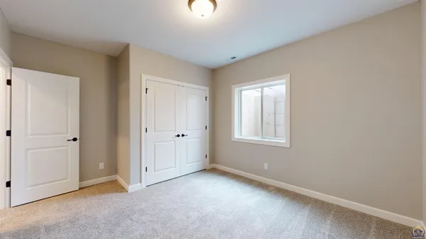 $484,900 | 2628 Southwest Sherwood Park Drive, Topeka, KS 66614