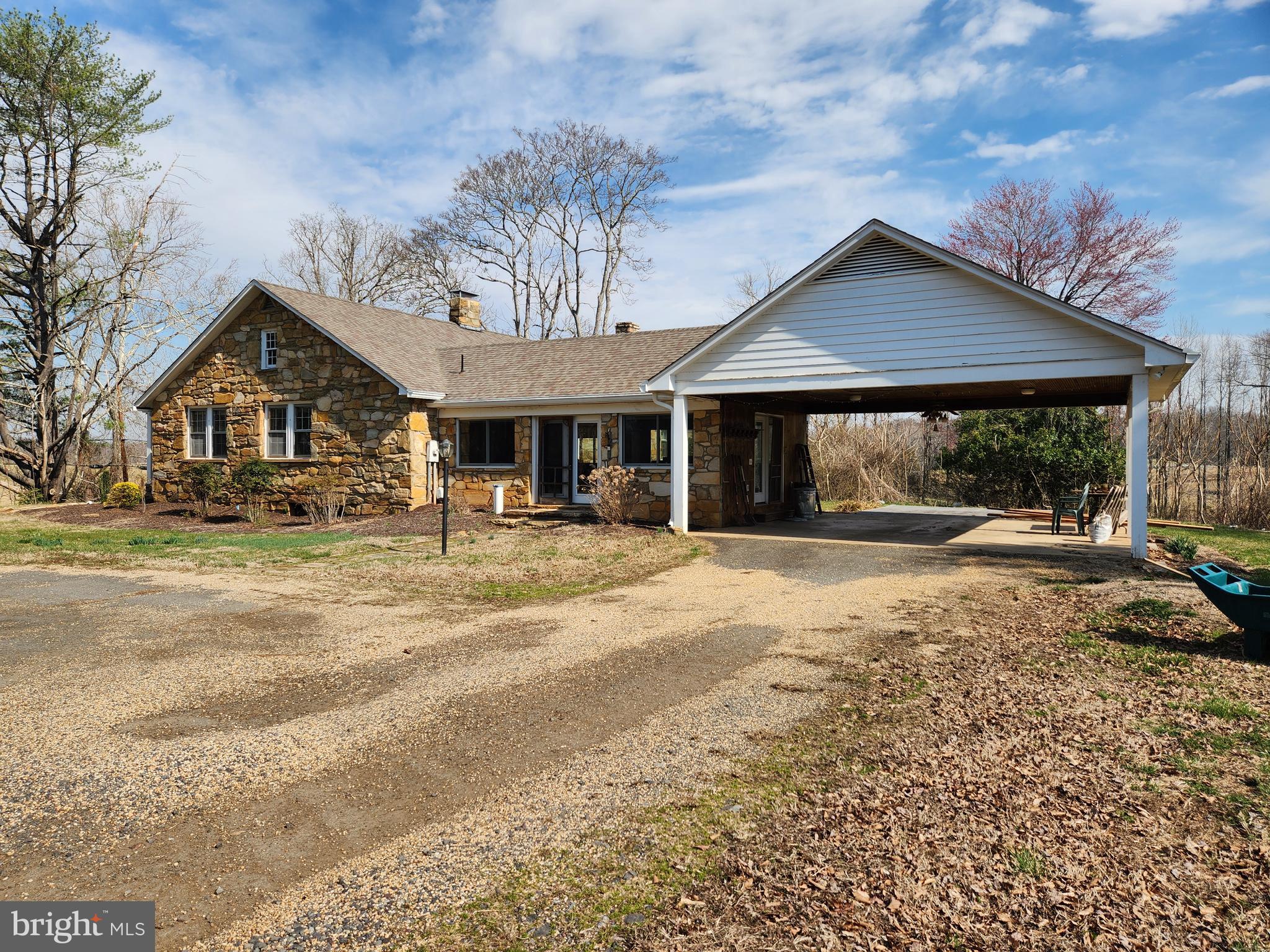 9527 Springs Road Warrenton, VA 20186 - Photo 2 of 16 Southwestwern elevation with carport