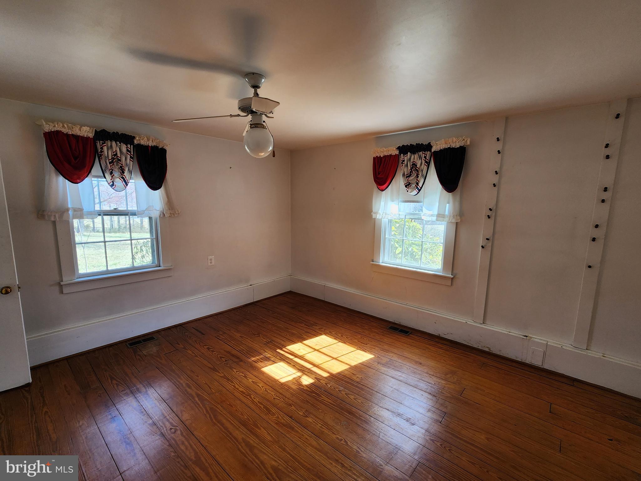 9527 Springs Road Warrenton, VA 20186 - Photo 8 of 16 Bedroom