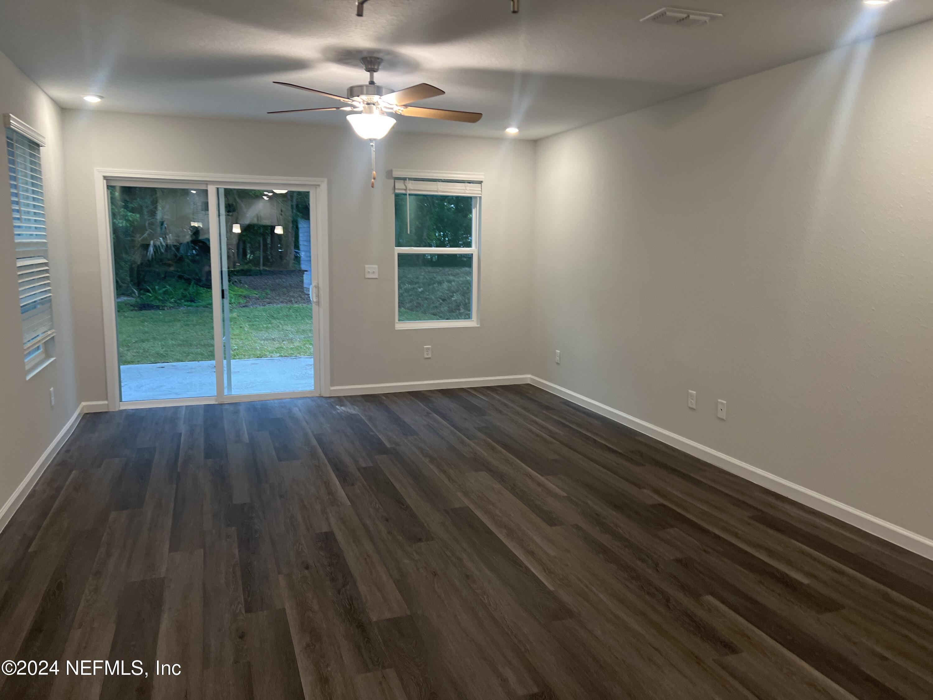 54 Clark Road Jacksonville, FL 32218 - Photo 8 of 15 IMG_2372