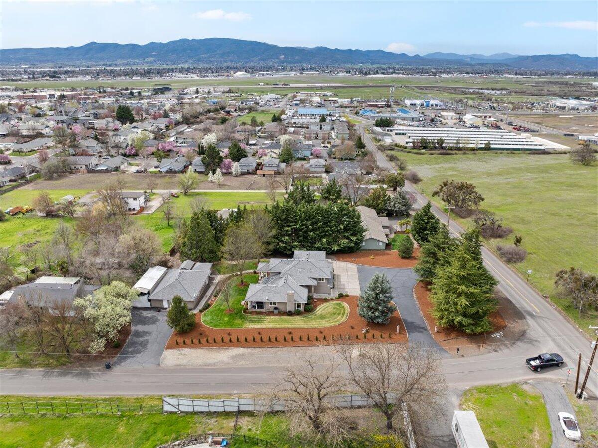1850 Coker Butte Road Medford, OR 97504 - Photo 64 of 74 59-DJI_0930