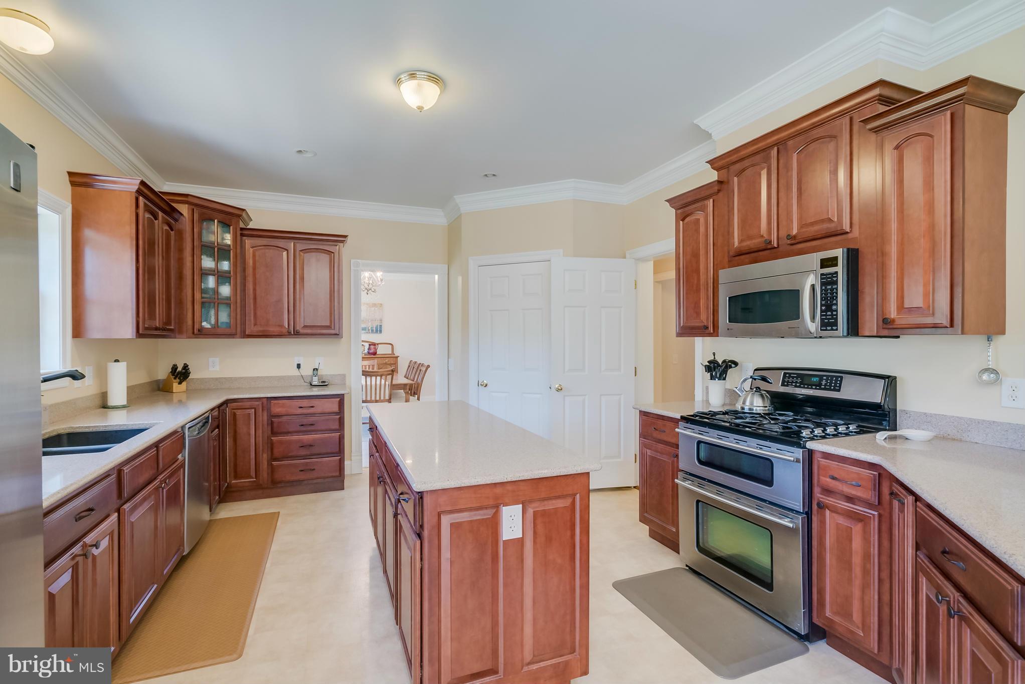 16527 Gaines Road Broad Run, VA 20137 - Photo 13 of 29 Kitchen