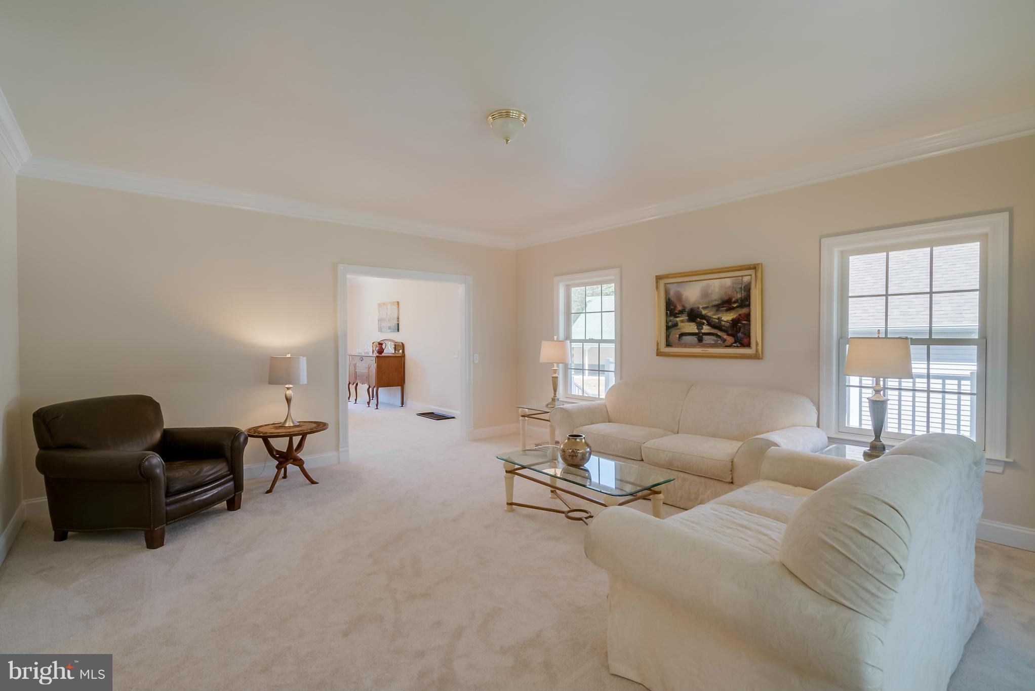 16527 Gaines Road Broad Run, VA 20137 - Photo 16 of 29 Living Room