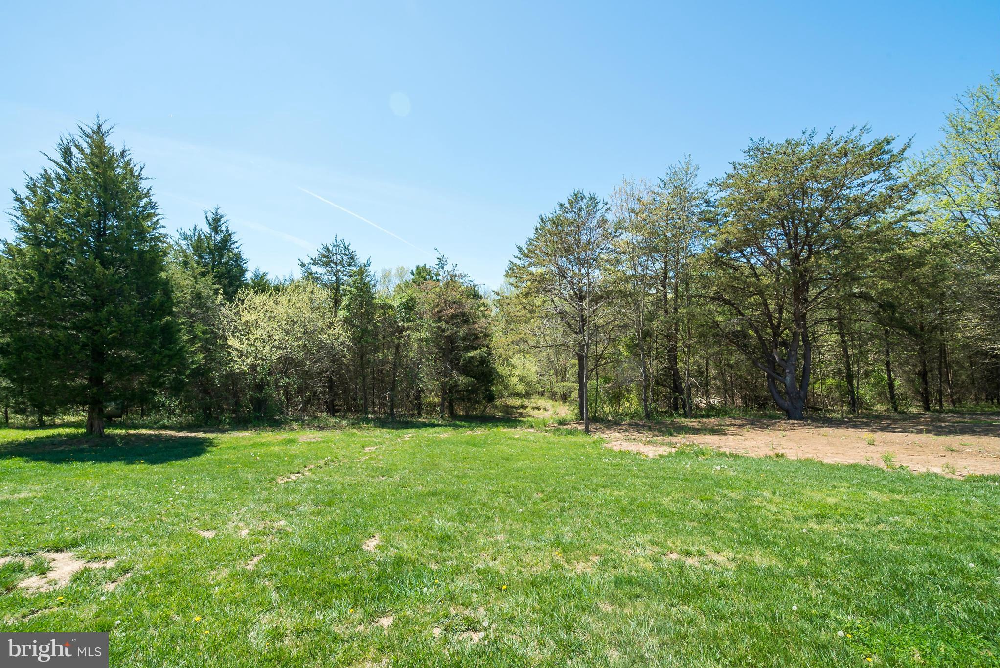16527 Gaines Road Broad Run, VA 20137 - Photo 29 of 29 Exterior (Rear)