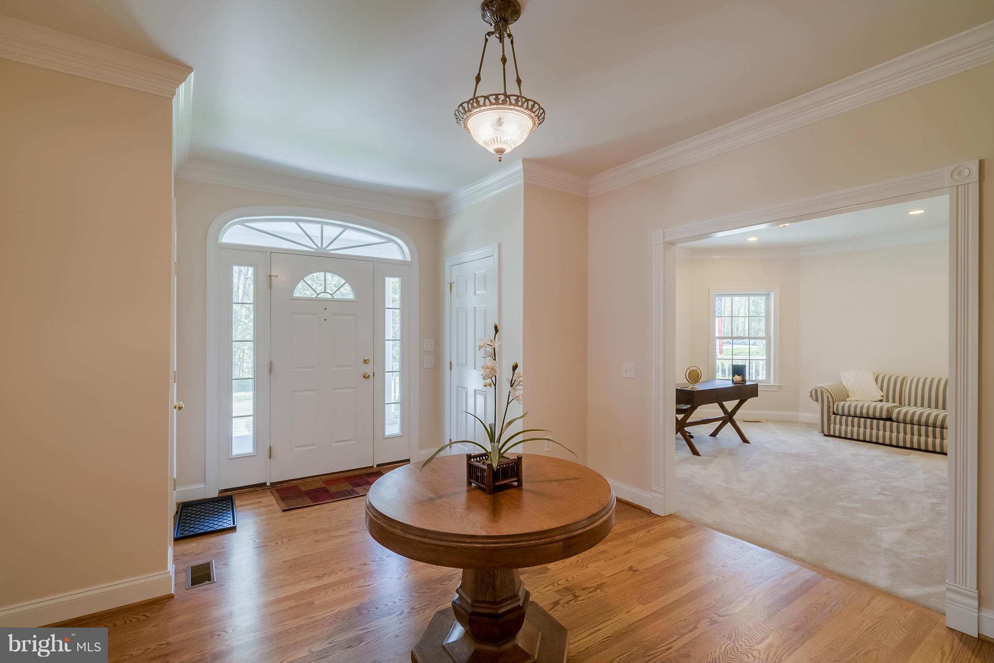 16527 Gaines Road Broad Run, VA 20137 - Photo 4 of 29 Interior (General)