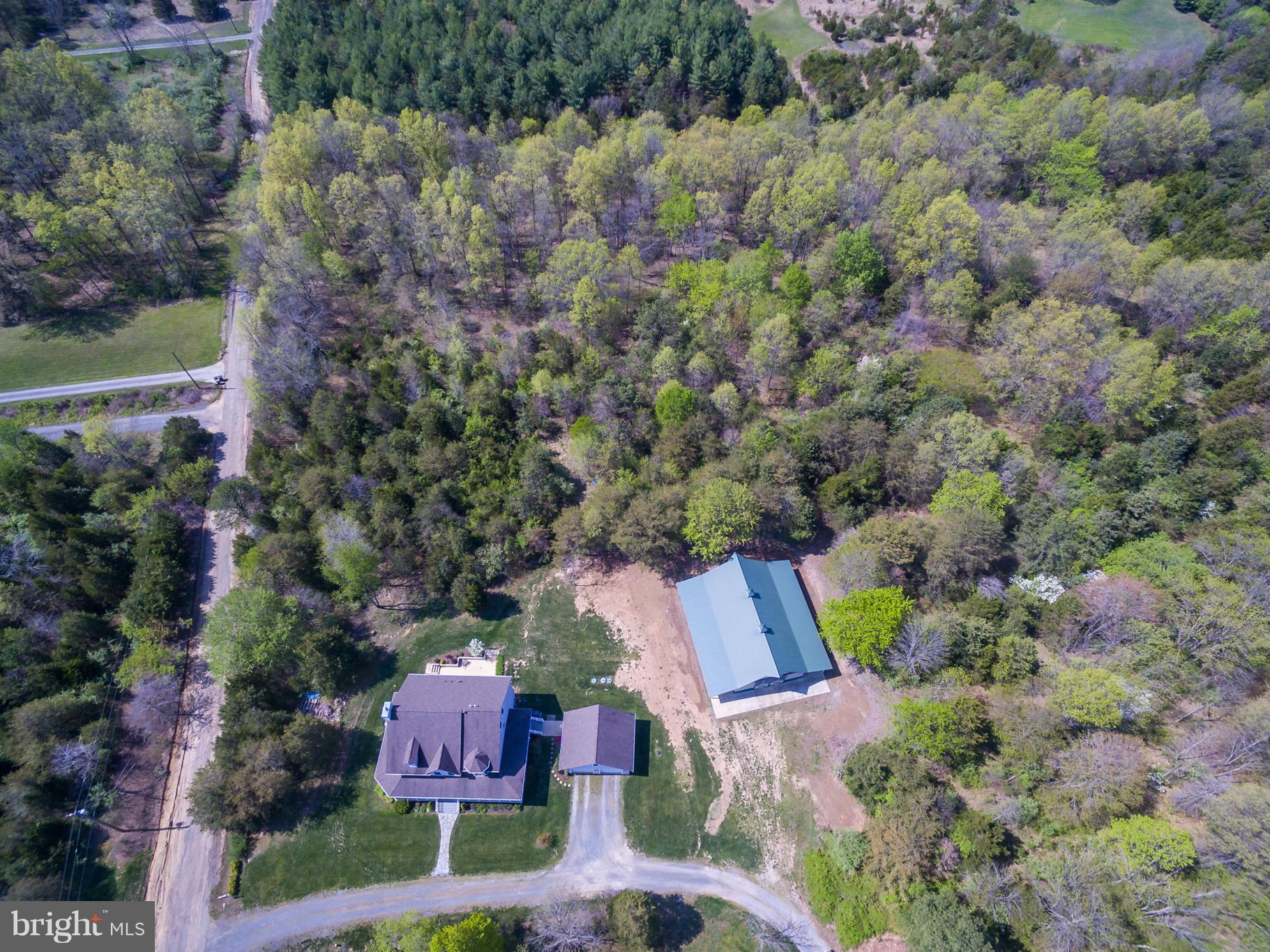 16527 Gaines Road Broad Run, VA 20137 - Photo 5 of 29 View