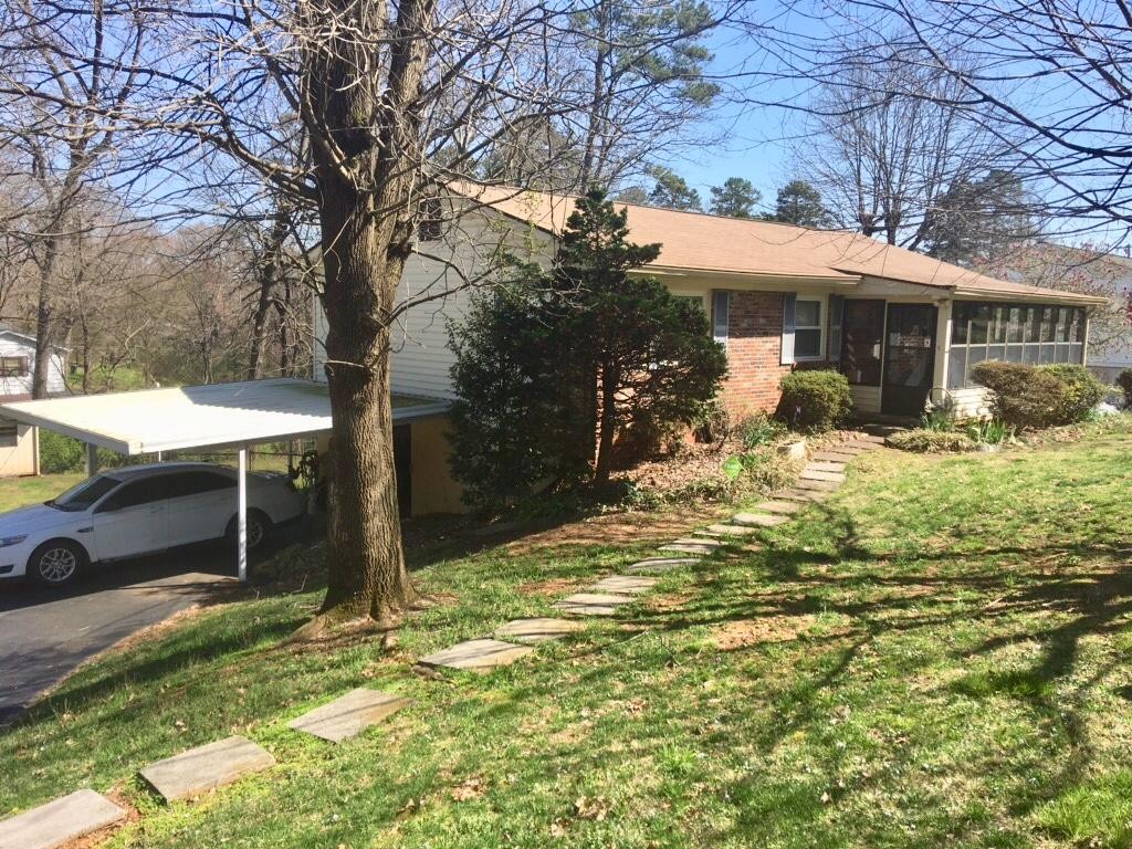 3308 Hazelwood Road Knoxville, TN 37921 - Photo 4 of 17 Gallery Image 4