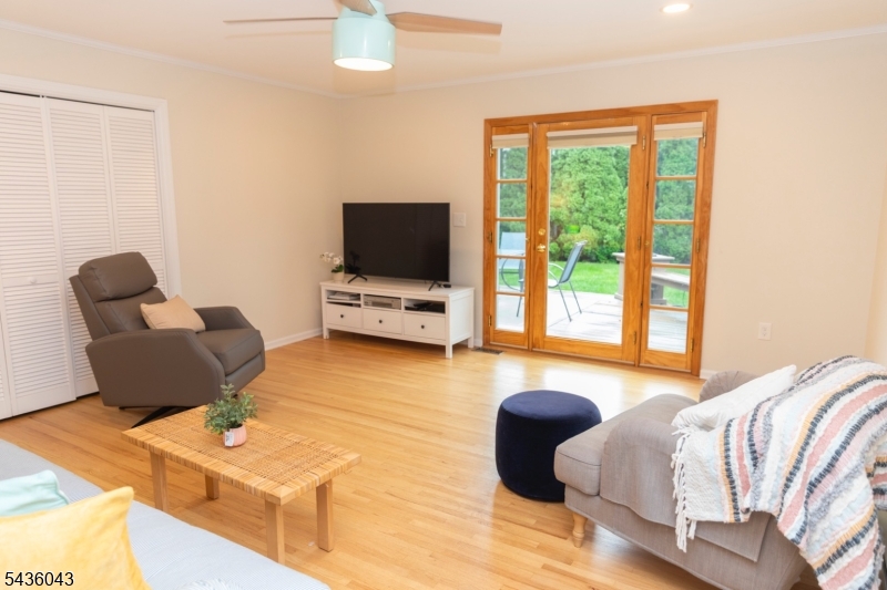 13 Sunset Drive Clark, NJ 07066 - Photo 17 of 27