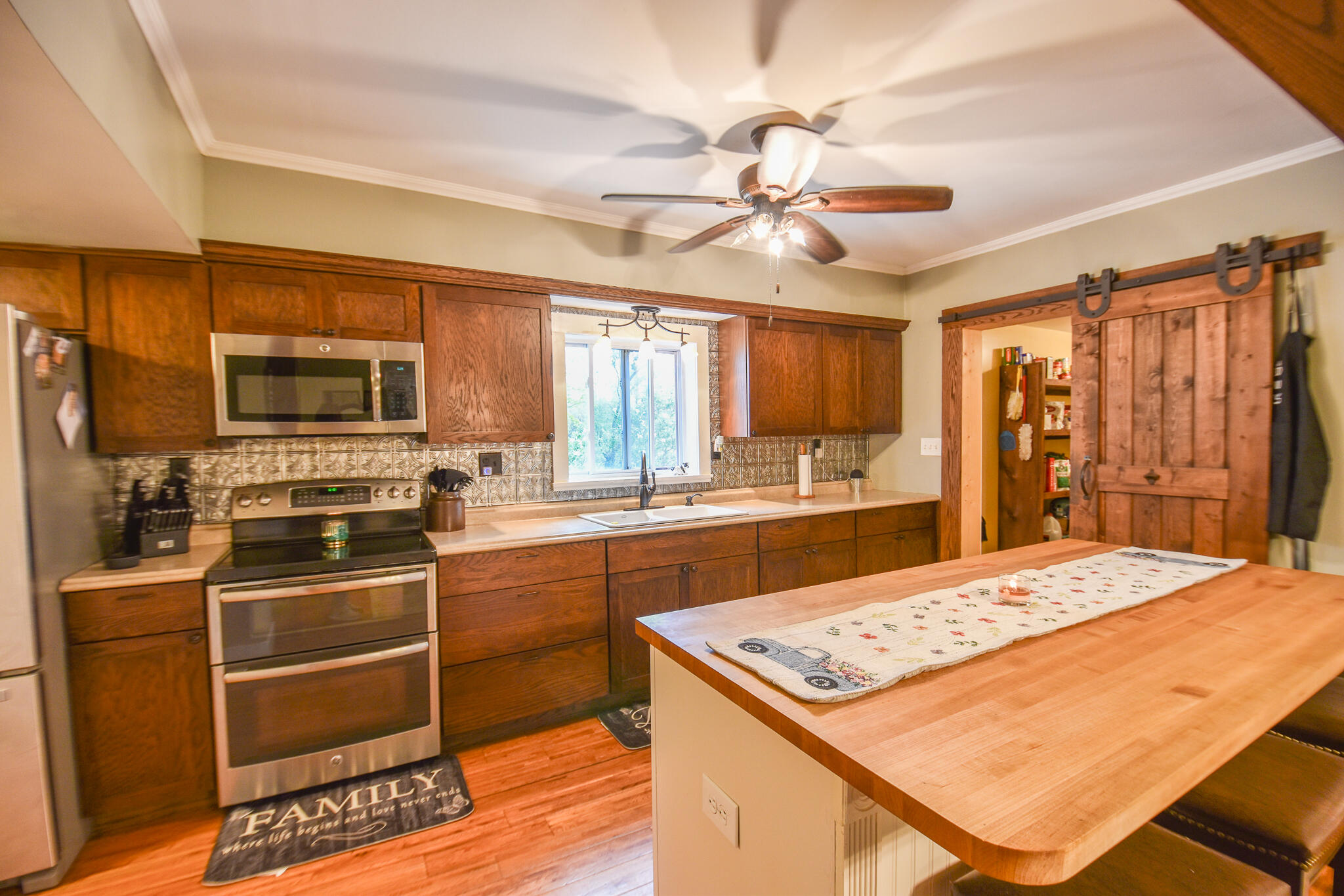 679 East Central Road Coldwater, MI 49036 - Photo 9 of 37 DSC_0053