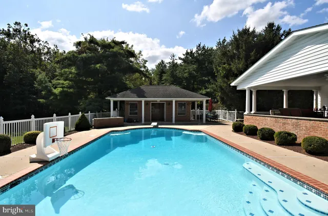 $1,299,000 | 1536 Carlene Court, Langhorne, PA 19047