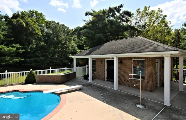 $1,299,000 | 1536 Carlene Court, Langhorne, PA 19047