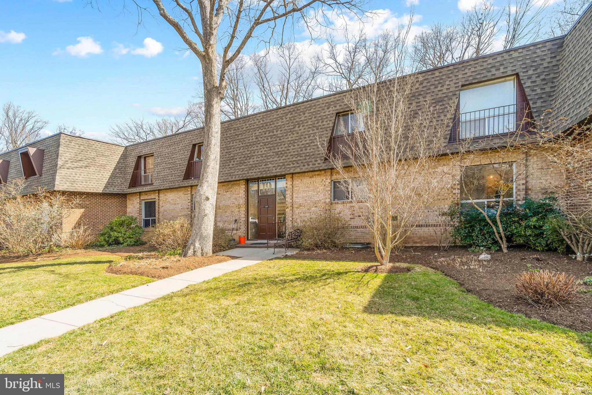 11619 Vantage Hill Road, Unit 12B Reston, VA 20190 - Photo 2 of 26