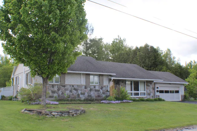 $325,000 | 6 Pinecrest Avenue, Berlin, NH 03570