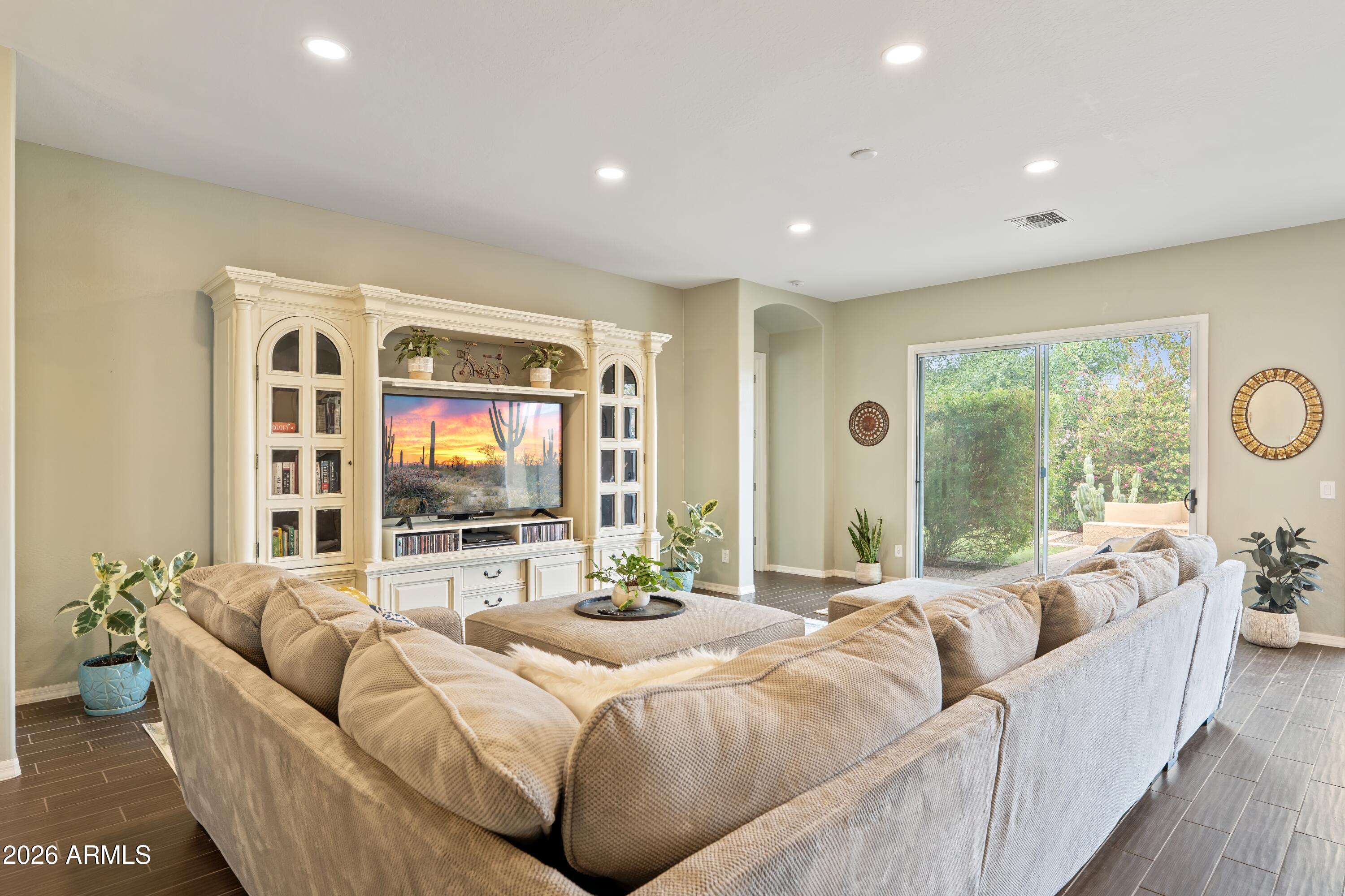 2120 East Geronimo Street Chandler, AZ 85225 - Photo 12 of 45 Great Room