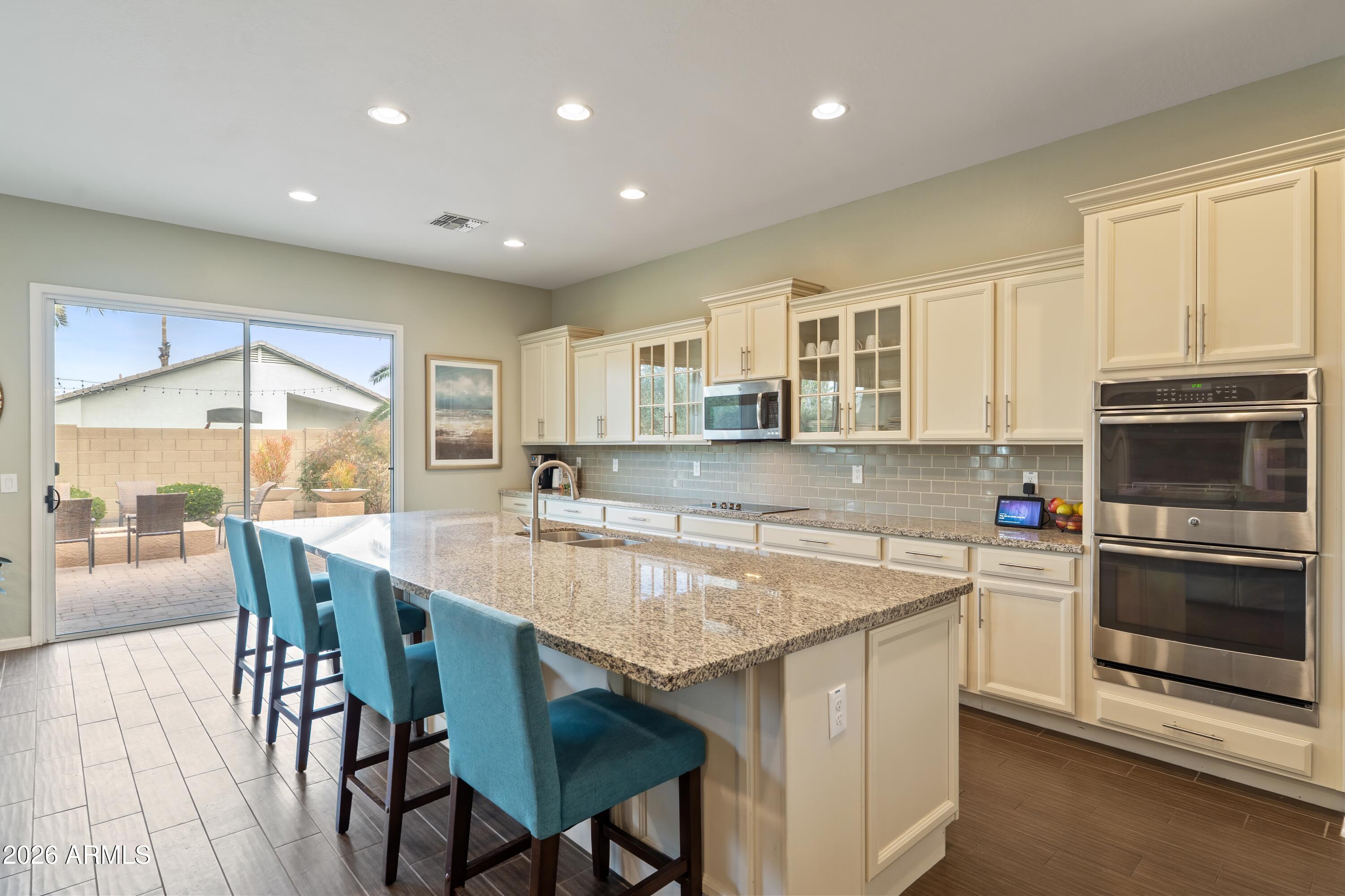 2120 East Geronimo Street Chandler, AZ 85225 - Photo 16 of 45 Kitchen