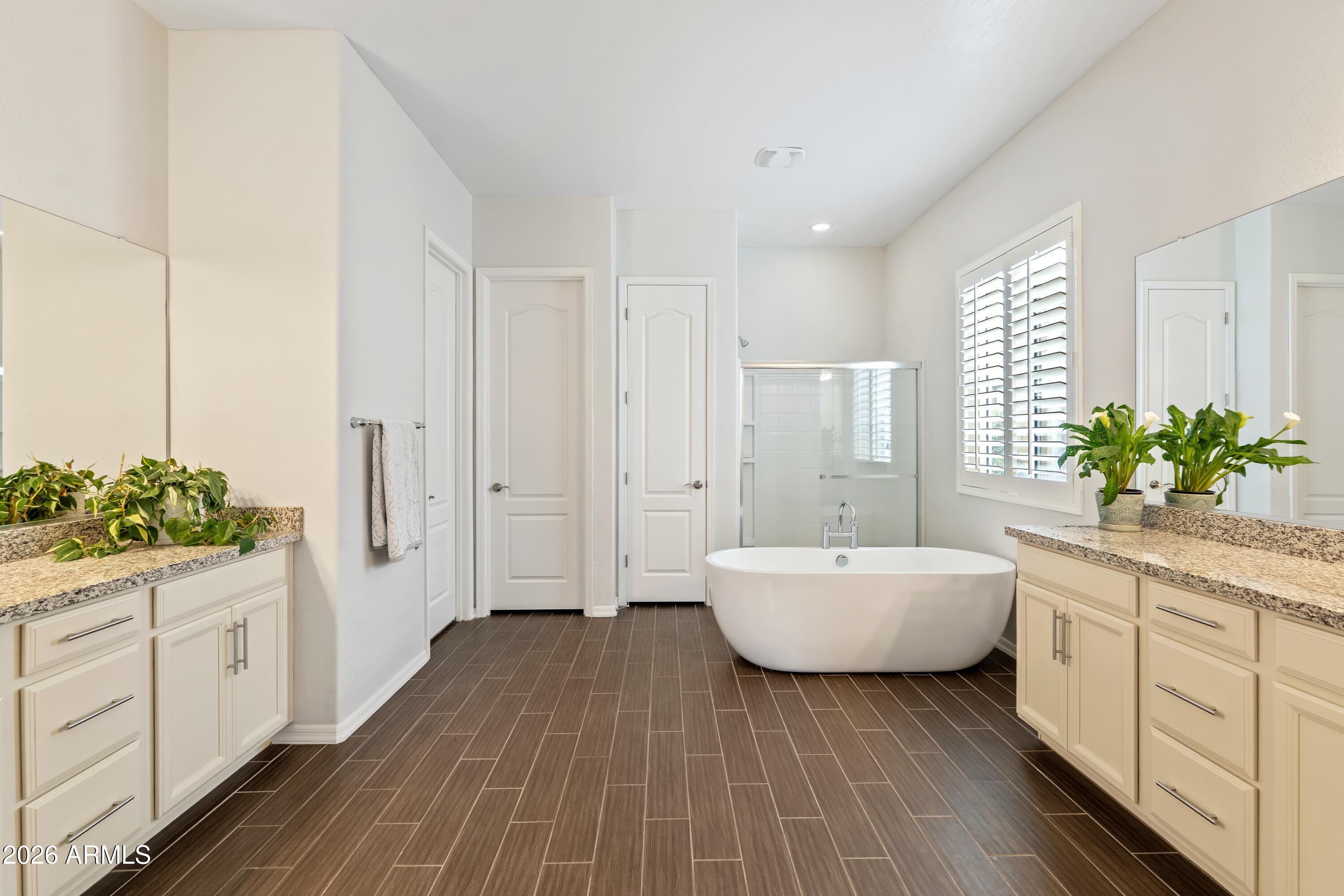 2120 East Geronimo Street Chandler, AZ 85225 - Photo 22 of 45 Primary Bath