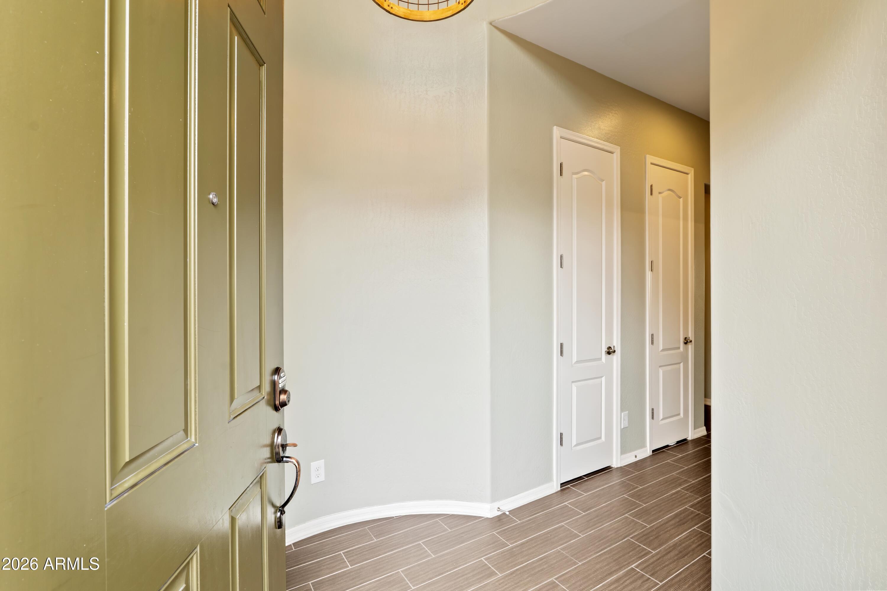 2120 East Geronimo Street Chandler, AZ 85225 - Photo 4 of 45 Entry