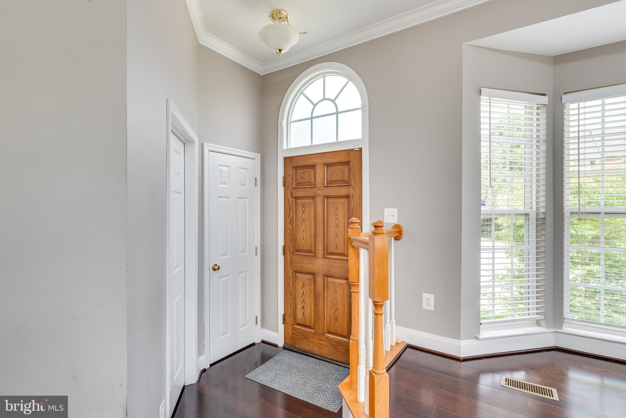 156 Riparian Lane Ranson, WV 25438 - Photo 4 of 39 Entry