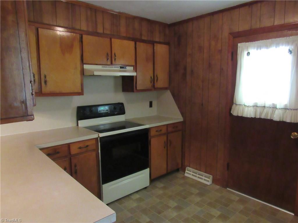 1365 Tillotson Road Pinnacle, NC 27043 - Photo 17 of 29
